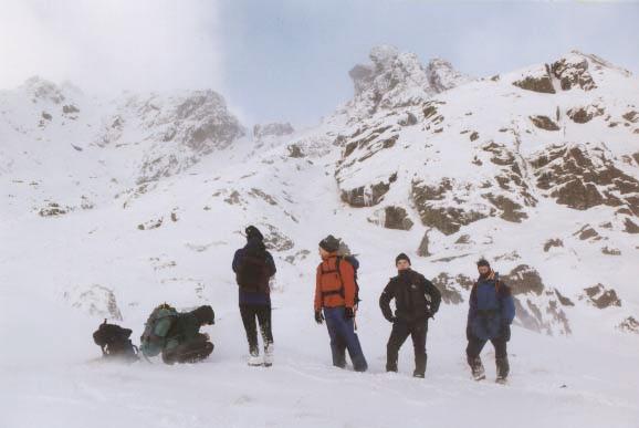 Steve, Michelle, Anthony, Michael and Andy are overlooked
           by the North Summit of The Cobbler.